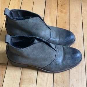 New Billabong Booties